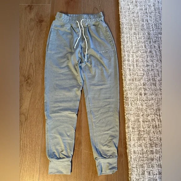 NVGTN joggers size small - Picture 9 of 9
